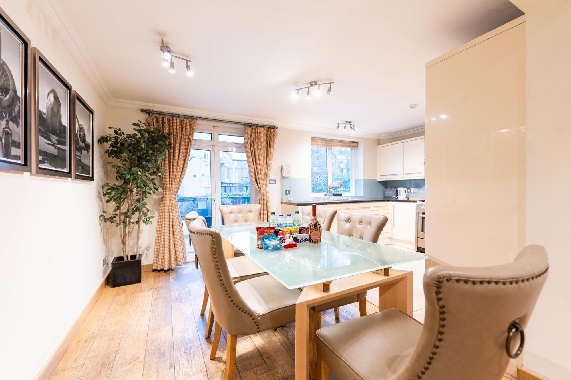 Luxury 6 Bedroom House In Southwick Street London Eksteriør billede