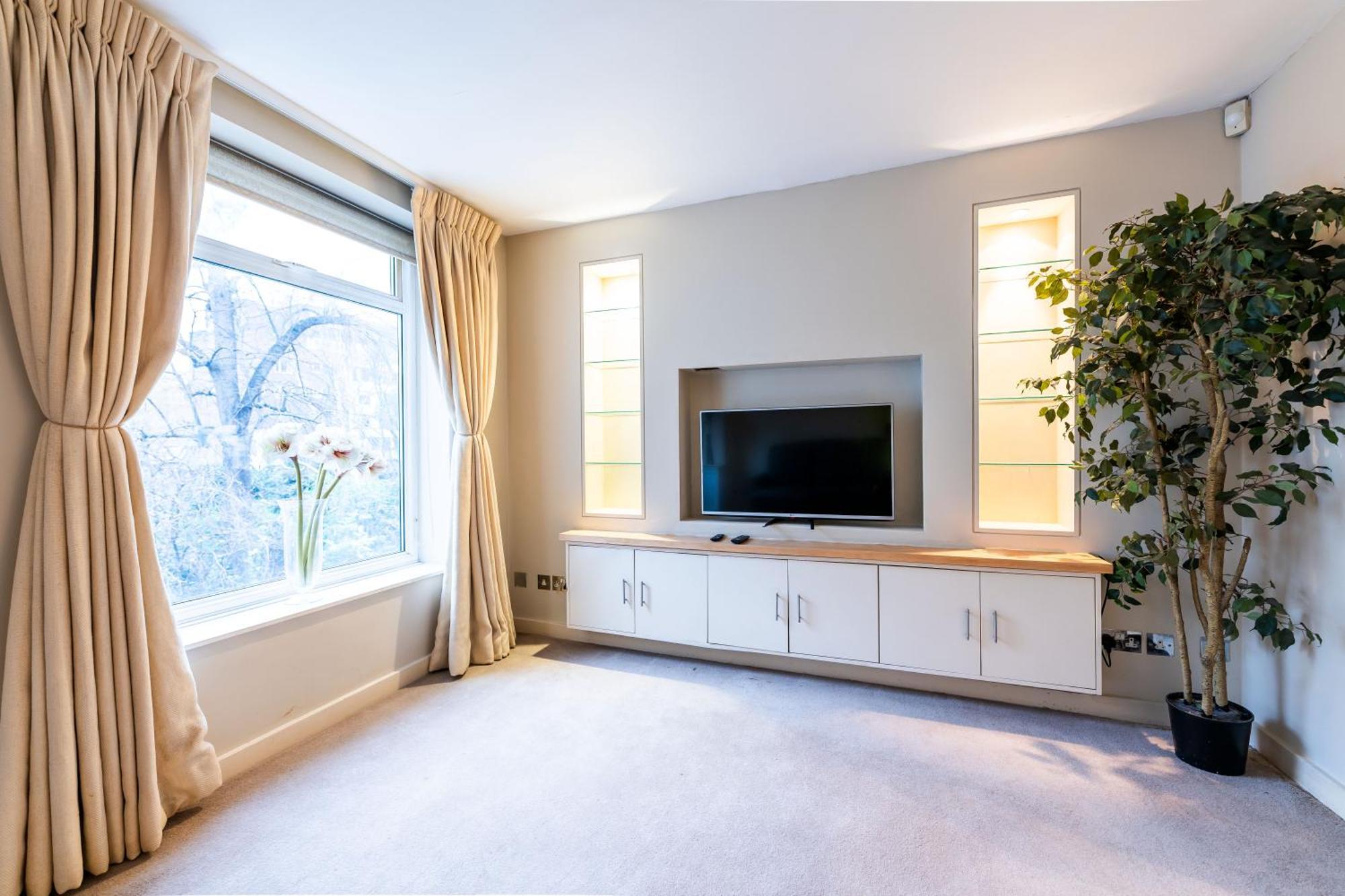 Luxury 6 Bedroom House In Southwick Street London Eksteriør billede