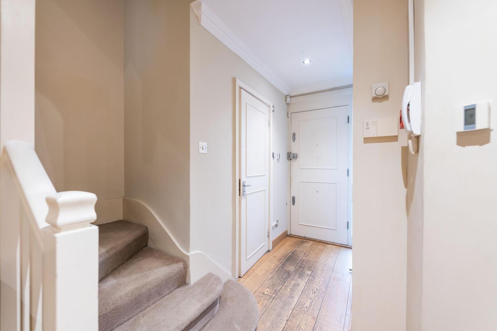 Luxury 6 Bedroom House In Southwick Street London Eksteriør billede