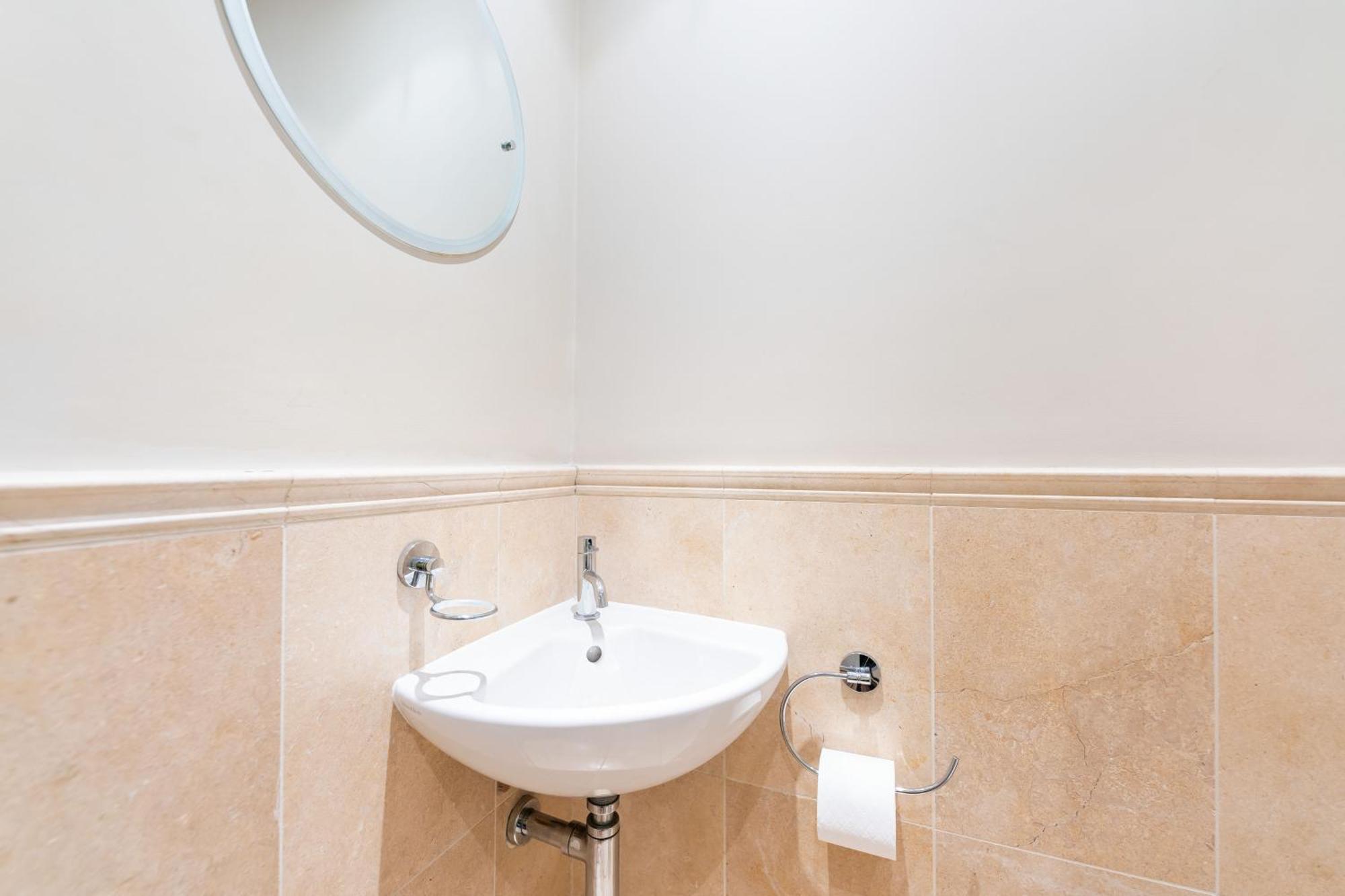 Luxury 6 Bedroom House In Southwick Street London Eksteriør billede