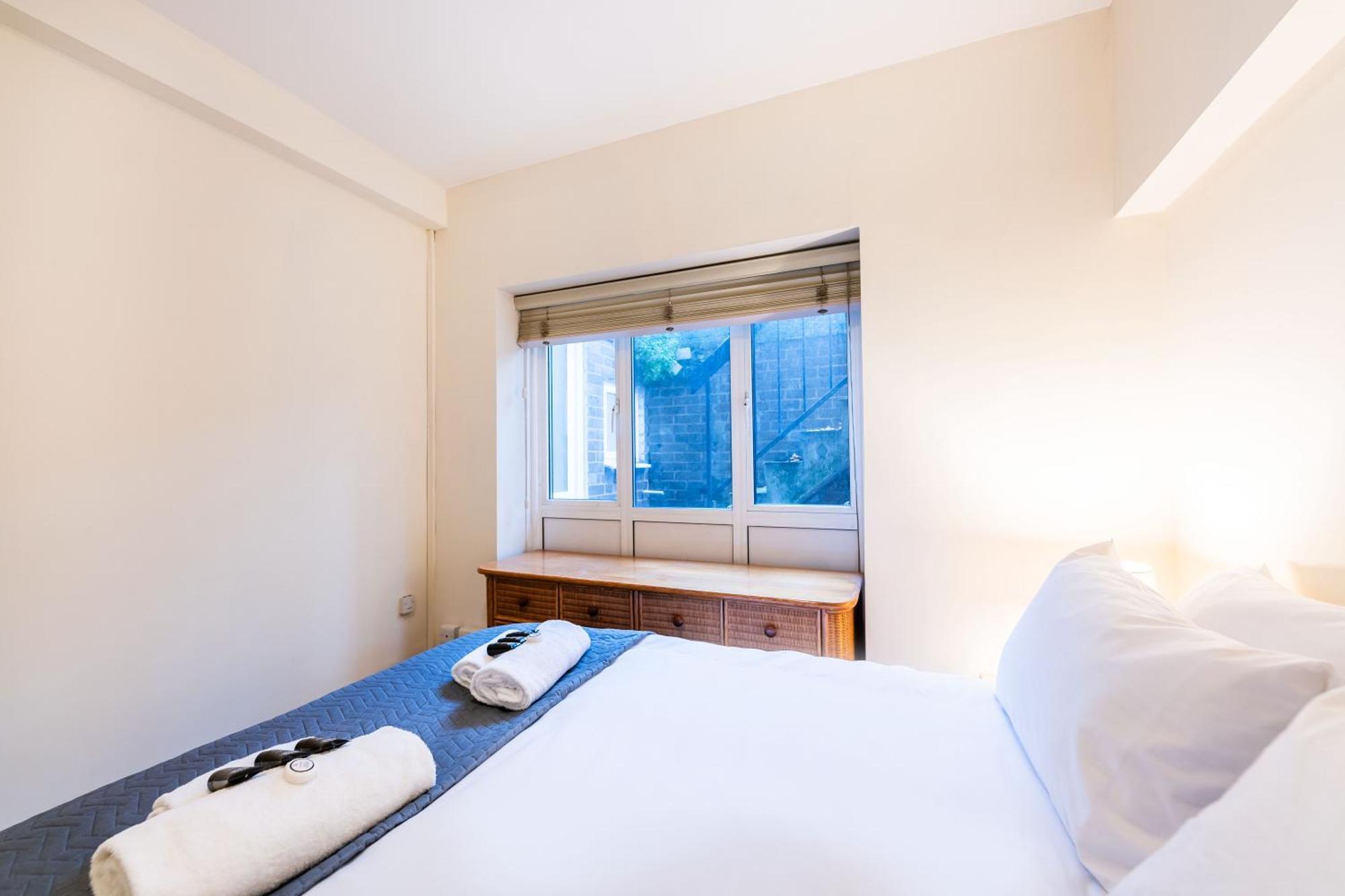 Luxury 6 Bedroom House In Southwick Street London Eksteriør billede